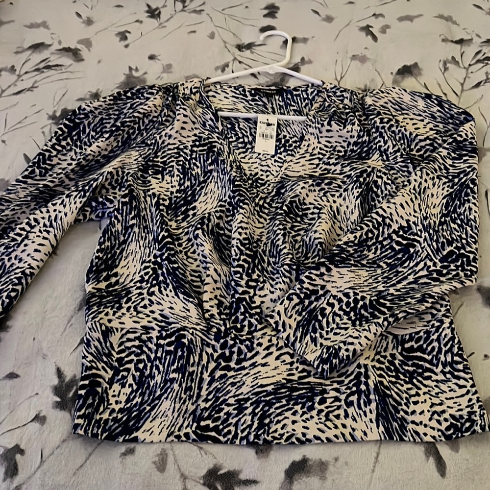 NWT: Express V-Neck Blouse